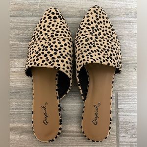 Leopard mules